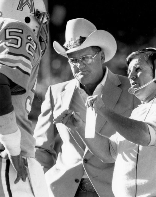40 years ago the Houston Oilers drafted Earl Campbell and changed