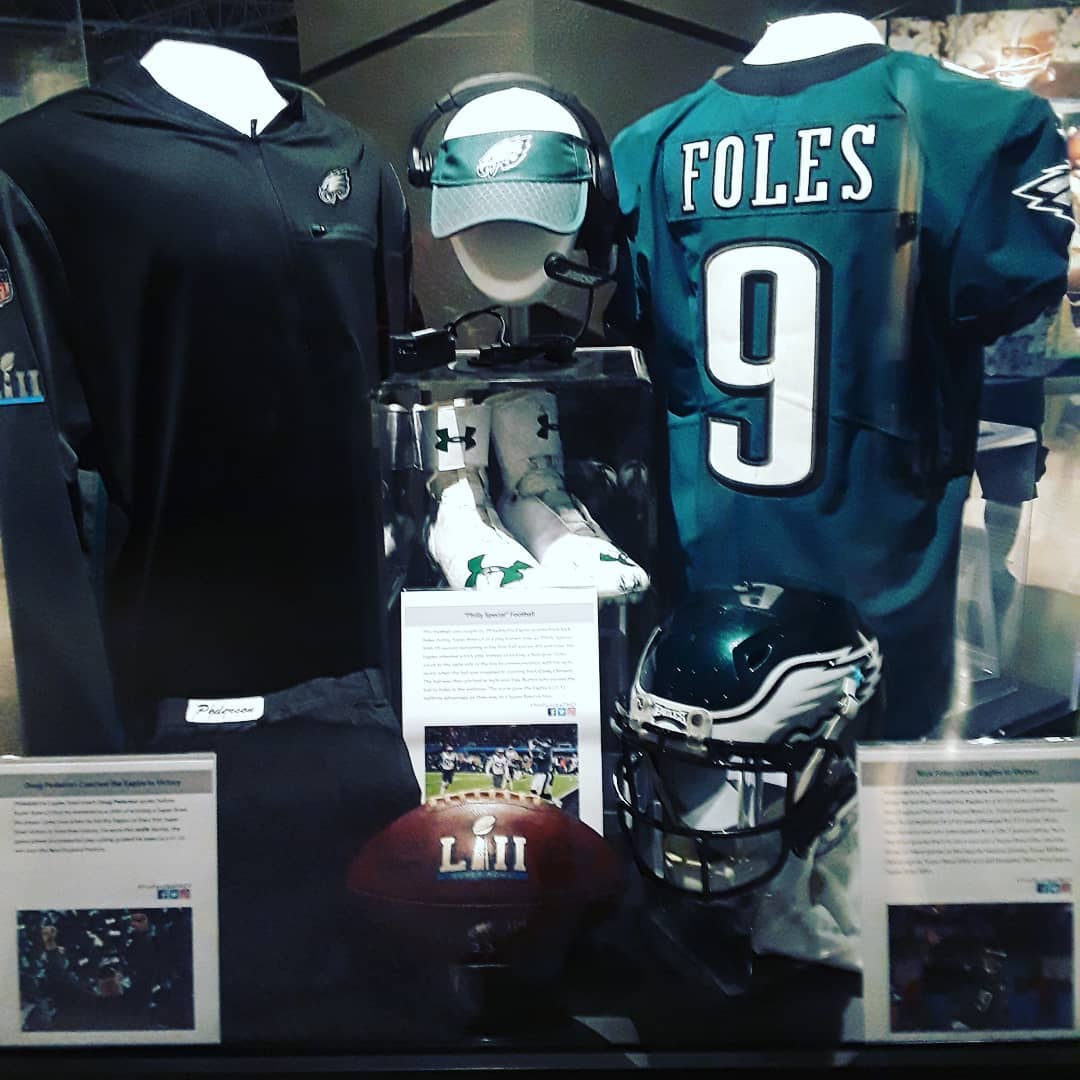 Nick Foles has hot hand again, leads Eagles to playoff berth - The